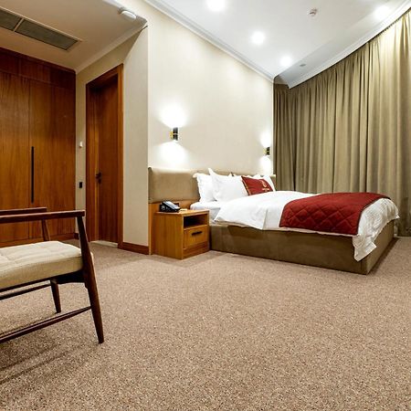 Mardan Hotel Shymkent Exterior foto